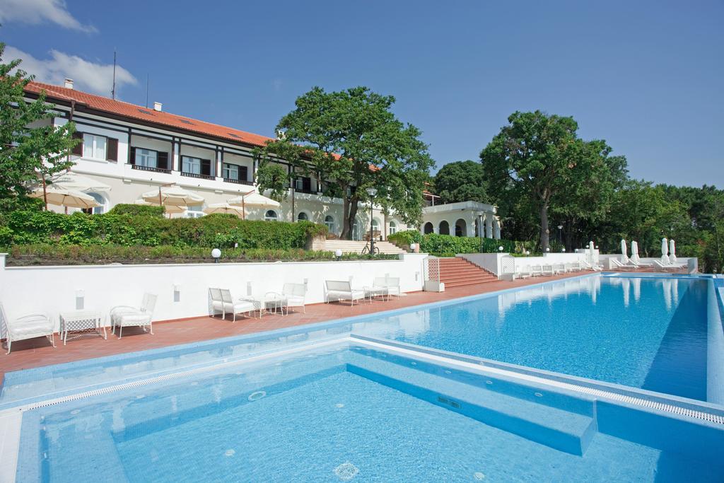 Hvd Boutique Hotel Oasis - Private Beach & Free Parking Altın Kumlar Dış mekan fotoğraf